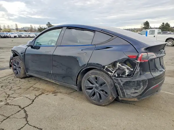 7SAYGAEE2RF121459 2024 TESLA MODEL Y - Image 2