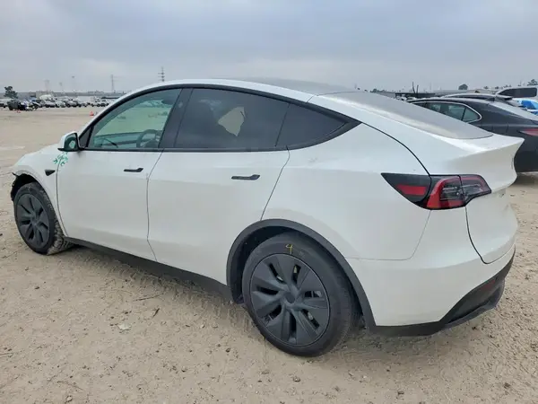 7SAYGAEE2RF156969 2024 TESLA MODEL Y - Image 2
