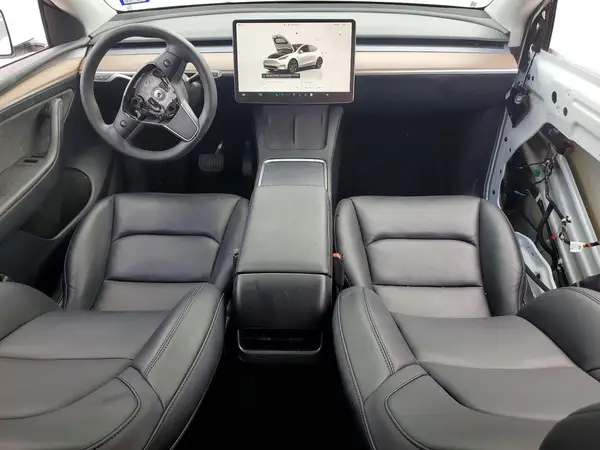 7SAYGAEE2RF156969 2024 TESLA MODEL Y - Image 8
