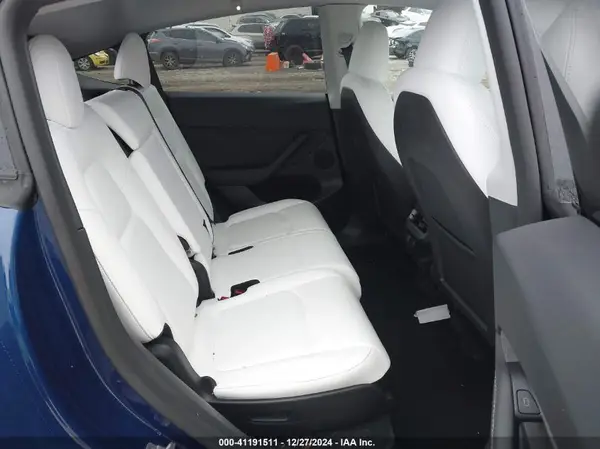 7SAYGAEE2RF160116 2024 TESLA MODEL Y - Image 8