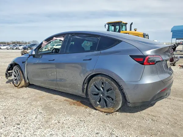 7SAYGAEE2RF168846 2024 TESLA MODEL Y - Image 2