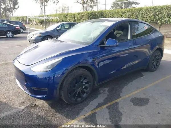 7SAYGAEE2RF169768 2024 TESLA MODEL Y - Image 2