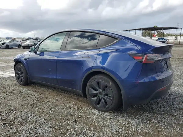 7SAYGAEE2RF170161 2024 TESLA MODEL Y - Image 2