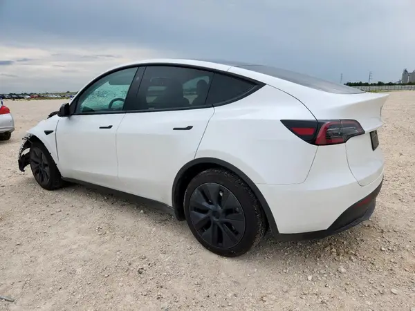 7SAYGAEE2RF177093 2024 TESLA MODEL Y - Image 2