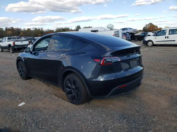 7SAYGAEE2RF177790 2024 TESLA MODEL Y - Image 2