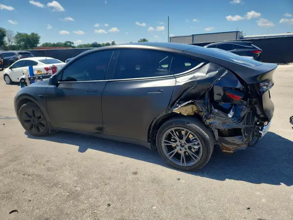 7SAYGAEE2RF186506 2024 TESLA MODEL Y - Image 2