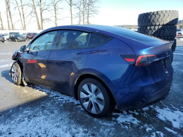 7SAYGAEE2RF981359 2024 TESLA MODEL Y - Image 2