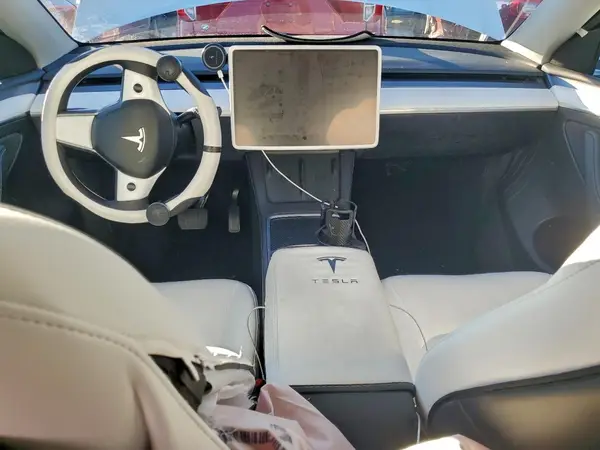 7SAYGAEE2SF227643 2025 TESLA MODEL Y - Image 8