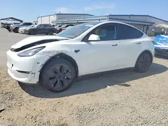7SAYGAEE2SF241624 2025 TESLA MODEL Y