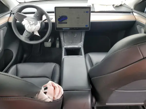 7SAYGAEE2SF245091 2025 TESLA MODEL Y - Image 8