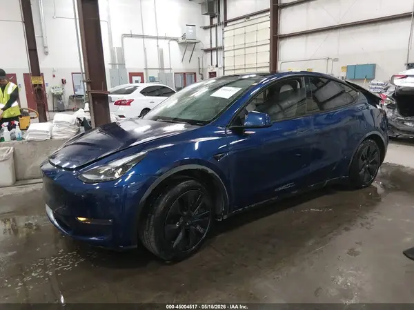 7SAYGAEE2SF251148 2025 TESLA MODEL Y - Image 2