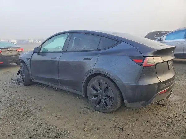 7SAYGAEE2SF257175 2025 TESLA MODEL Y - Image 2