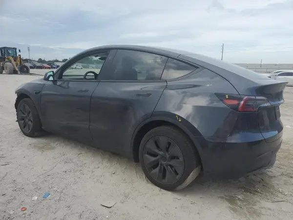 7SAYGAEE2SF273361 2025 TESLA MODEL Y - Image 2