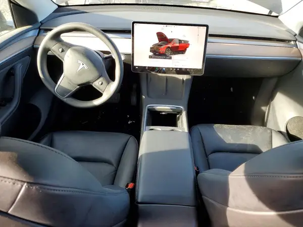 7SAYGAEE2SF284182 2025 TESLA MODEL Y - Image 8