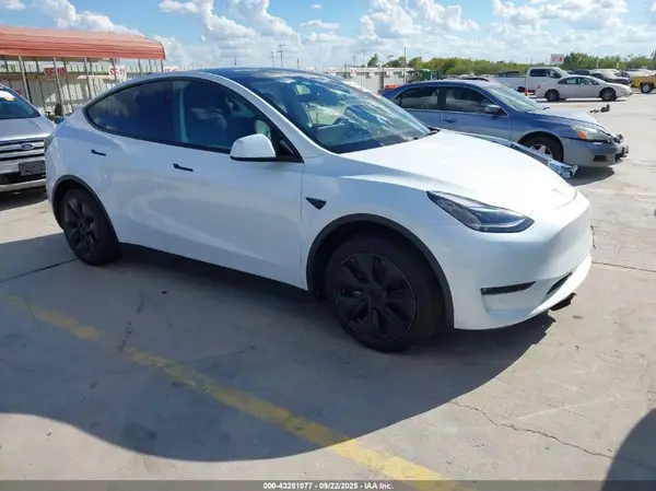 7SAYGAEE2SF291066 2025 TESLA MODEL Y - Image 1