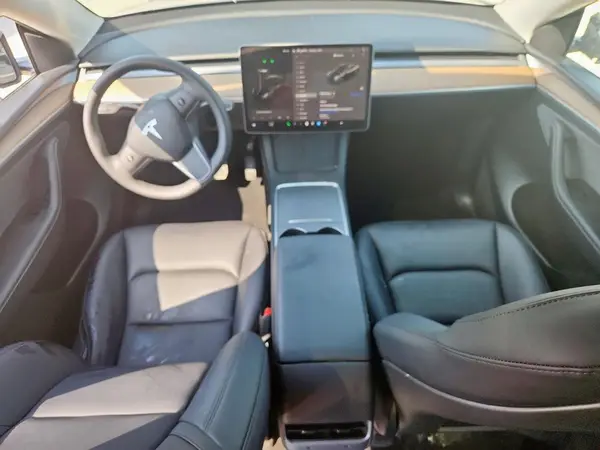 7SAYGAEE2SF302261 2025 TESLA MODEL Y - Image 8