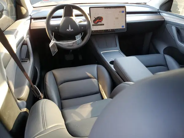 7SAYGAEE2SF307962 2025 TESLA MODEL Y - Image 8