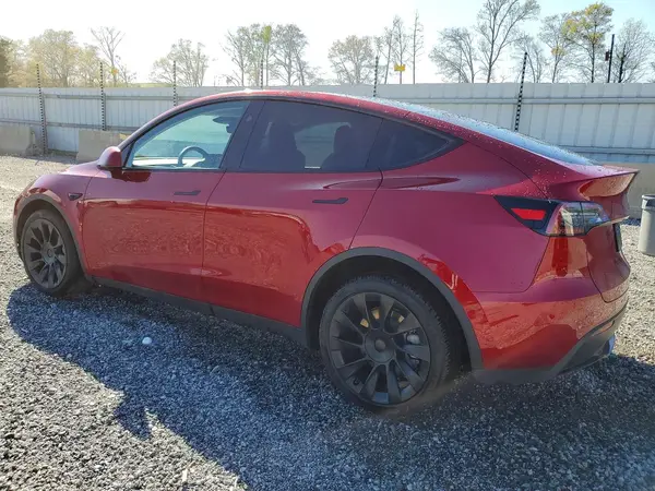 7SAYGAEE2SF310246 2025 TESLA MODEL Y - Image 2