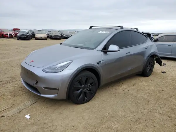 7SAYGAEE2SF312868 2025 TESLA MODEL Y - Image 1