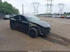 7SAYGAEE3NF314147 2022 TESLA MODEL Y