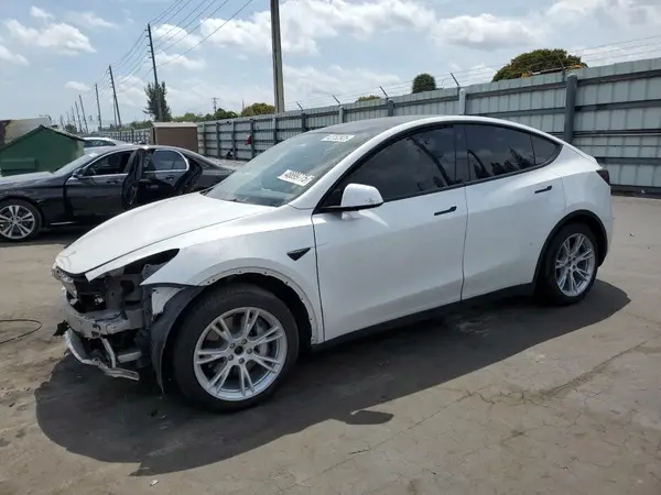 7SAYGAEE3NF314178 2022 TESLA MODEL Y - Image 1