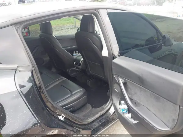 7SAYGAEE3NF338786 2022 TESLA MODEL Y - Image 8