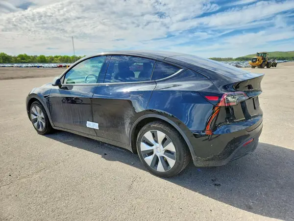 7SAYGAEE3NF378284 2022 TESLA MODEL Y - Image 2