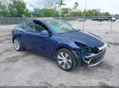 7SAYGAEE3NF394274 2022 TESLA MODEL Y