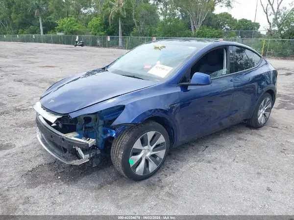 7SAYGAEE3NF394274 2022 TESLA MODEL Y - Image 2