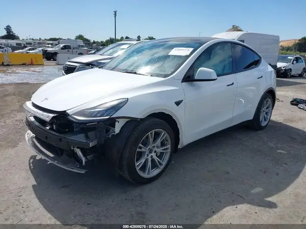 7SAYGAEE3NF405905 2022 TESLA MODEL Y - Image 2