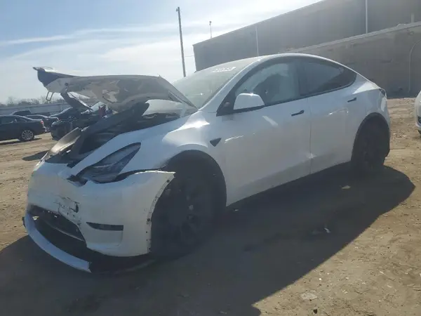 7SAYGAEE3NF416838 2022 TESLA MODEL Y - Image 1