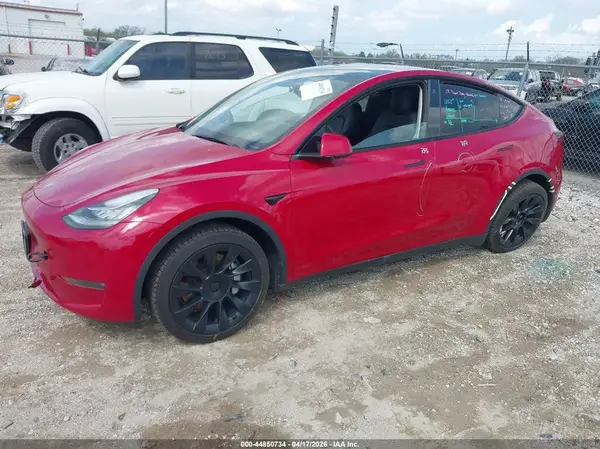7SAYGAEE3NF429136 2022 TESLA MODEL Y - Image 2