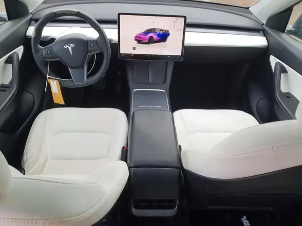7SAYGAEE3NF433879 2022 TESLA MODEL Y - Image 8