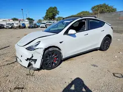 7SAYGAEE3NF492835 2022 TESLA MODEL Y