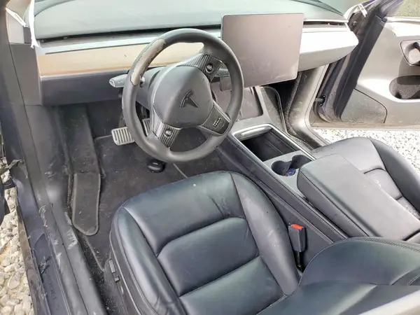 7SAYGAEE3NF518771 2022 TESLA MODEL Y - Image 8