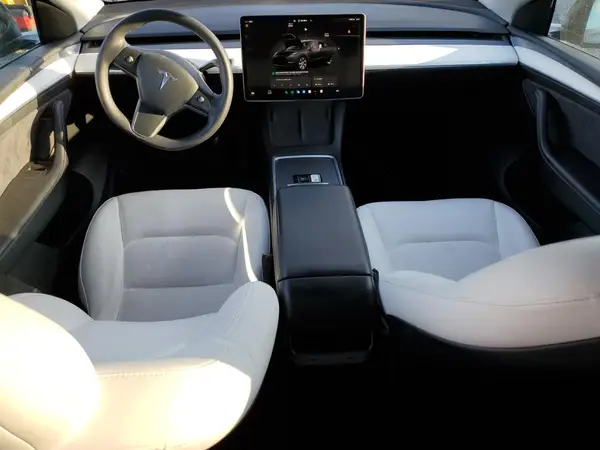 7SAYGAEE3NF542388 2022 TESLA MODEL Y - Image 8