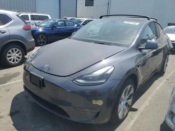 7SAYGAEE3NF544397 2022 TESLA MODEL Y - Image 1