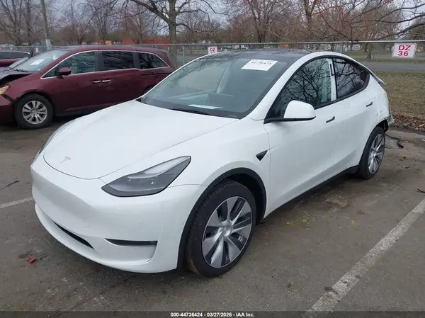 7SAYGAEE3NF544920 2022 TESLA MODEL Y - Image 2