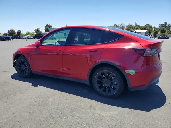 7SAYGAEE3NF546408 2022 TESLA MODEL Y - Image 2