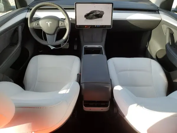 7SAYGAEE3NF547459 2022 TESLA MODEL Y - Image 8