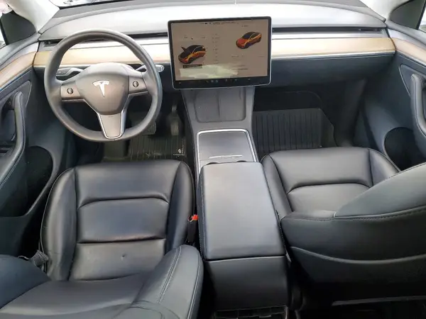 7SAYGAEE3NF561328 2022 TESLA MODEL Y - Image 8
