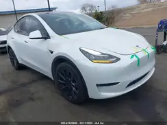 7SAYGAEE3NF575178 2022 TESLA MODEL Y