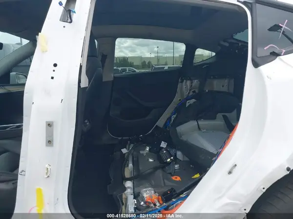 7SAYGAEE3NF575178 2022 TESLA MODEL Y - Image 8