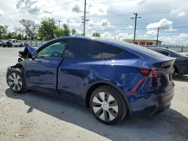 7SAYGAEE3NF576220 2022 TESLA MODEL Y - Image 2