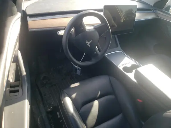7SAYGAEE3PF596826 2023 TESLA MODEL Y - Image 7