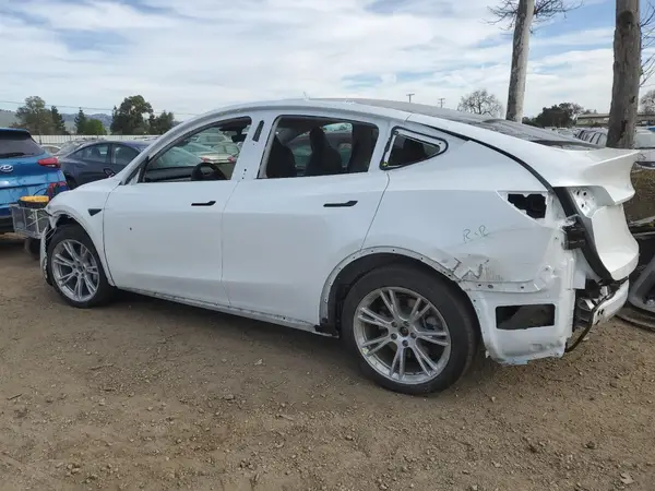 7SAYGAEE3PF687031 2023 TESLA MODEL Y - Image 2