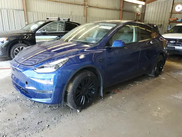 7SAYGAEE3PF689653 2023 TESLA MODEL Y - Image 1