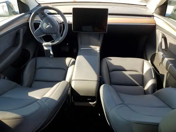 7SAYGAEE3PF692701 2023 TESLA MODEL Y - Image 8