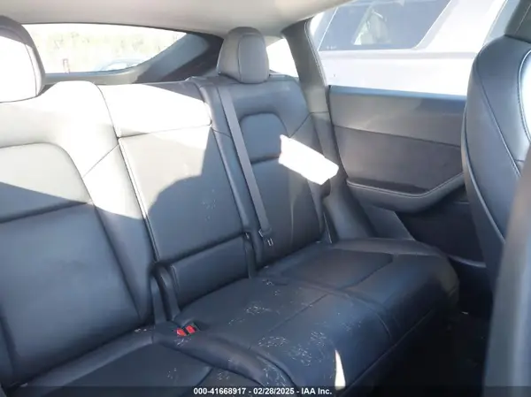 7SAYGAEE3PF753657 2023 TESLA MODEL Y - Image 8