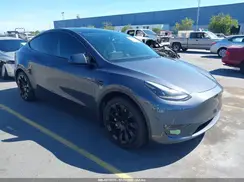 7SAYGAEE3PF756915 2023 TESLA MODEL Y